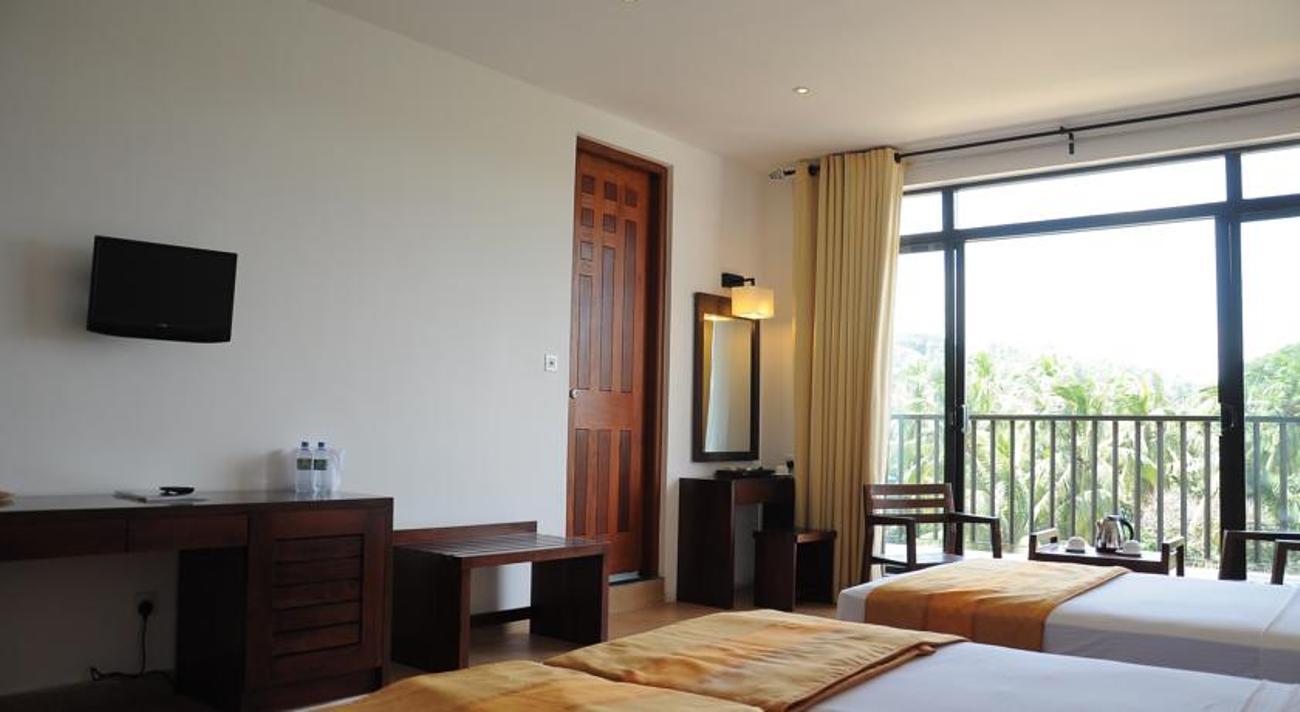 Oak Ray Regency Hotel Канди Екстериор снимка